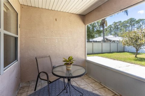 House in Palm Coast, Florida 3 bedrooms, 129.04 sq.m. № 1734850 - photo 15