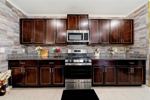Villa ou maison à vendre à Apollo Beach, Floride: 5 chambres, 210.33 m2 № 2361205 - photo 9