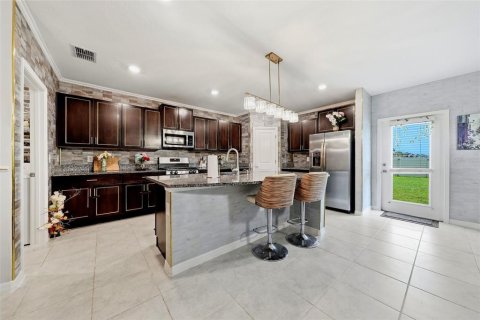 Villa ou maison à vendre à Apollo Beach, Floride: 5 chambres, 210.33 m2 № 2361205 - photo 8