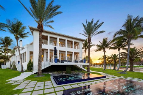 Casa en venta en Coral Gables, Florida, 8 dormitorios, 1761.71 m2 № 1806267 - foto 20