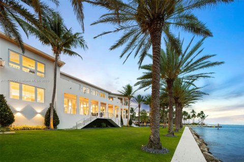 Casa en venta en Coral Gables, Florida, 8 dormitorios, 1761.71 m2 № 1806267 - foto 22