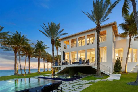 Casa en venta en Coral Gables, Florida, 8 dormitorios, 1761.71 m2 № 1806267 - foto 19