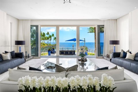 Casa en venta en Coral Gables, Florida, 8 dormitorios, 1761.71 m2 № 1806267 - foto 26