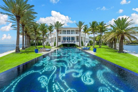 Casa en venta en Coral Gables, Florida, 8 dormitorios, 1761.71 m2 № 1806267 - foto 10