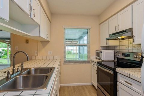 Villa ou maison à louer à Orlando, Floride: 3 chambres, 142.98 m2 № 1901583 - photo 9