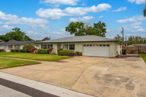 Villa ou maison à louer à Orlando, Floride: 3 chambres, 142.98 m2 № 1901583 - photo 25