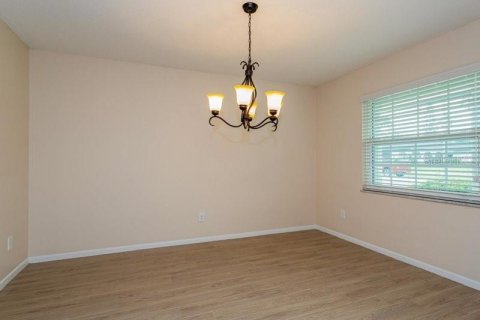 Villa ou maison à louer à Orlando, Floride: 3 chambres, 142.98 m2 № 1901583 - photo 4
