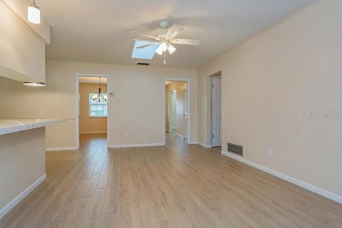 Villa ou maison à louer à Orlando, Floride: 3 chambres, 142.98 m2 № 1901583 - photo 7
