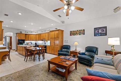 House in Clermont, Florida 4 bedrooms, 258.08 sq.m. № 1851204 - photo 15