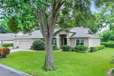 House in Clermont, Florida 4 bedrooms, 258.08 sq.m. № 1851204 - photo 2