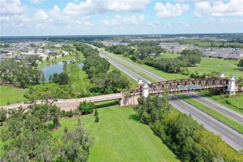 House in The Villages, Florida 3 bedrooms, 181.07 sq.m. № 2406398 - photo 26