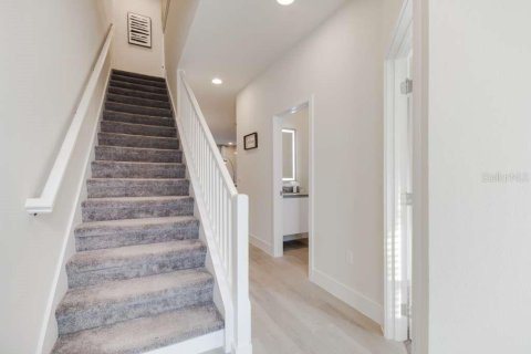 Touwnhouse à louer à Clermont, Floride: 3 chambres, 172.05 m2 № 2136899 - photo 5