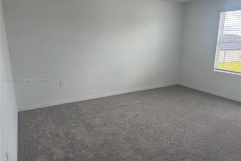 Снять в аренду виллу или дом в Форт Майерс, Флорида 4 спальни, 174.1м2, № 1922619 - фото 10