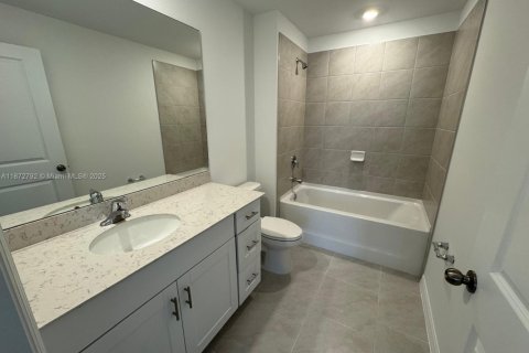 Снять в аренду виллу или дом в Форт Майерс, Флорида 4 спальни, 174.1м2, № 1922619 - фото 13