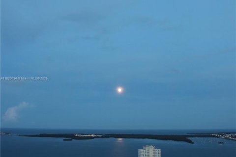 Купить кондоминиум в Майами, Флорида 2 спальни, 119.84м2, № 1841036 - фото 11