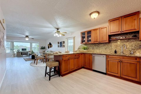 Copropriété à vendre à Saint Petersburg, Floride: 2 chambres, 106.84 m2 № 2223109 - photo 8