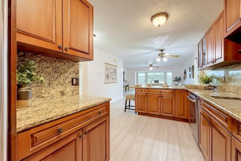 Copropriété à vendre à Saint Petersburg, Floride: 2 chambres, 106.84 m2 № 2223109 - photo 9