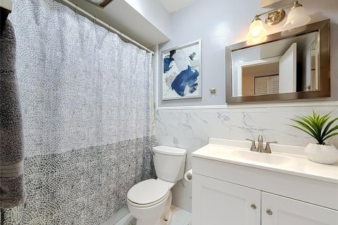 Copropriété à vendre à Saint Petersburg, Floride: 2 chambres, 106.84 m2 № 2223109 - photo 2