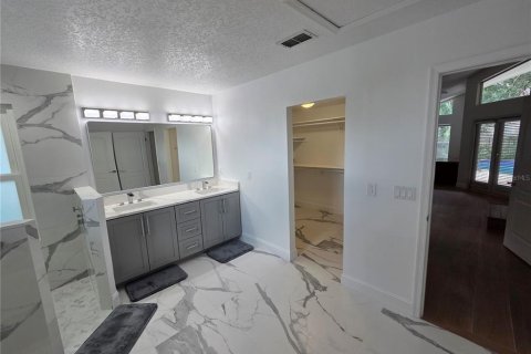 Casa en venta en Oviedo, Florida, 4 dormitorios, 217.39 m2 № 2341805 - foto 8