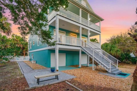 House in Saint Augustine, Florida 3 bedrooms, 239.69 sq.m. № 2229193 - photo 4