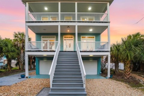 House in Saint Augustine, Florida 3 bedrooms, 239.69 sq.m. № 2229193 - photo 3