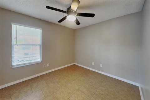 Townhouse in Sanford, Florida 2 bedrooms, 85.56 sq.m. № 2258290 - photo 9