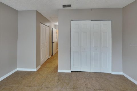 Townhouse in Sanford, Florida 2 bedrooms, 85.56 sq.m. № 2258290 - photo 12