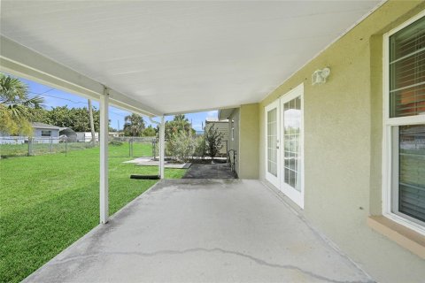 Casa en venta en Punta Gorda, Florida, 2 dormitorios, 98.76 m2 № 1784428 - foto 8