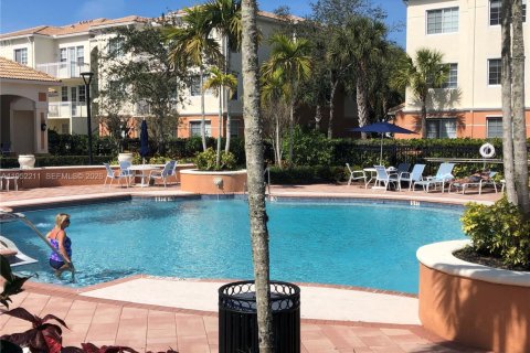 Снять в аренду кондоминиум в Уэст-Палм-Бич, Флорида 1 спальня, 76.18м2, № 2006574 - фото 17