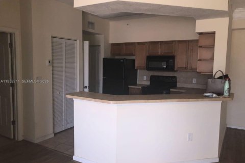 Снять в аренду кондоминиум в Уэст-Палм-Бич, Флорида 1 спальня, 76.18м2, № 2006574 - фото 3