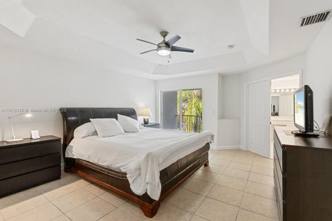 Купить кондоминиум в Дорал, Флорида 4 спальни, 195.56м2, № 1972986 - фото 16