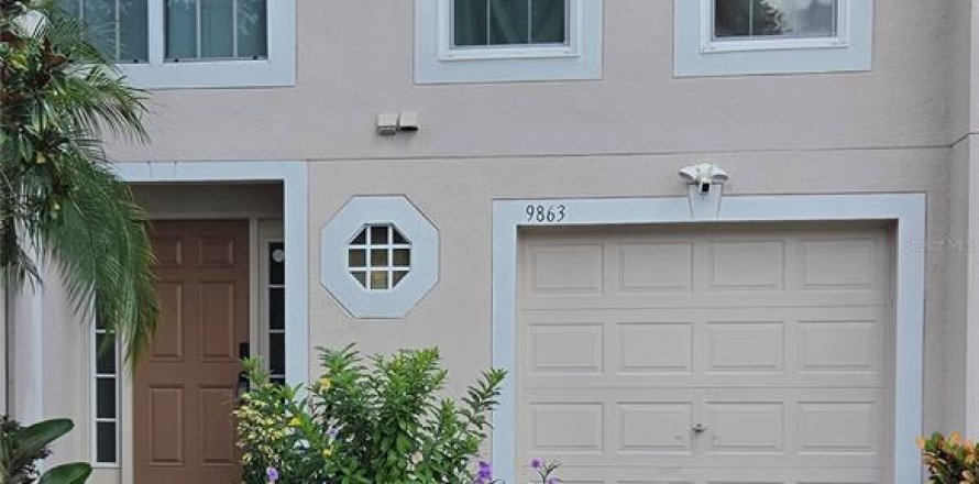 Townhouse in Tampa, Florida 3 bedrooms, 155.15 sq.m. № 2381313