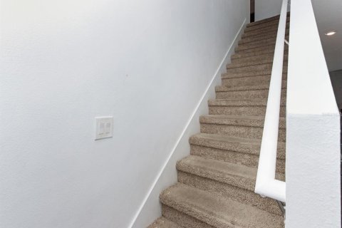Casa en venta en Tavares, Florida, 5 dormitorios, 270.35 m2 № 1519894 - foto 9