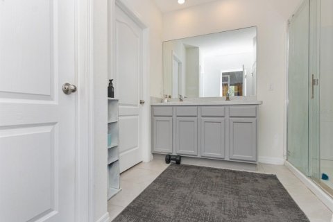 Casa en venta en Tavares, Florida, 5 dormitorios, 270.35 m2 № 1519894 - foto 22
