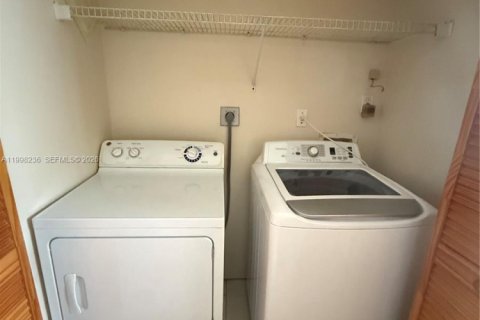 Condo in Homestead, Florida, 2 bedrooms  № 2064269 - photo 10