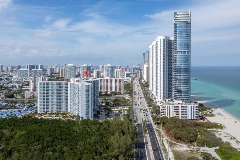Condo à Sunny Isles Beach, Floride, 2 chambres № 2072137