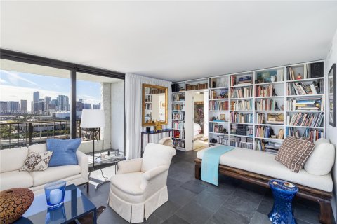 Copropriété à vendre à Miami, Floride: 1 chambre, 114.27 m2 № 1937239 - photo 4