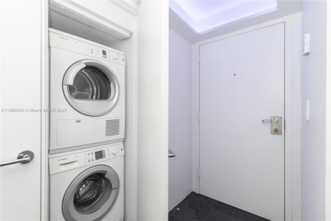 Copropriété à vendre à Miami, Floride: 1 chambre, 114.27 m2 № 1937239 - photo 18