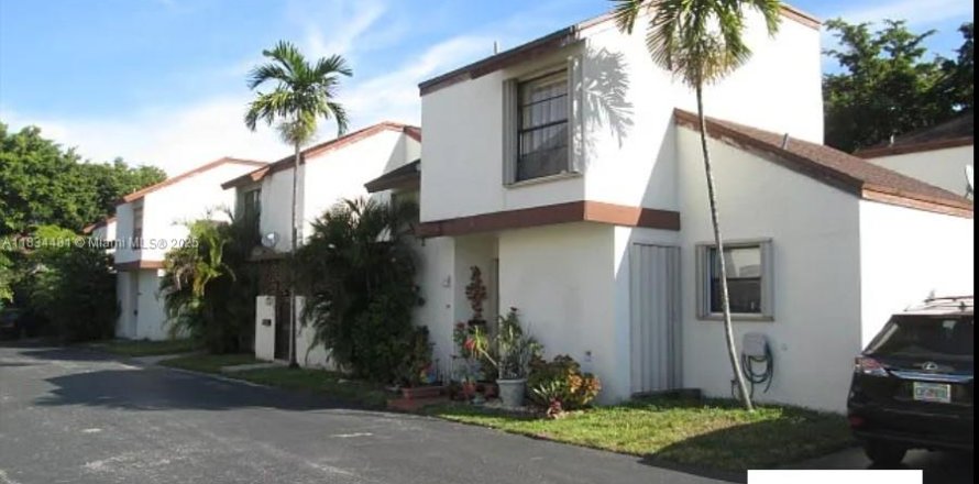 Condo in Miami, Florida, 2 bedrooms  № 1816535