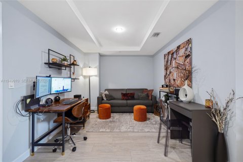 Condo in Miami, Florida, 1 bedroom  № 2079449 - photo 23