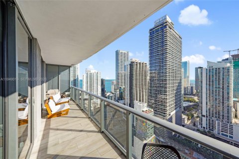 Condo in Miami, Florida, 1 bedroom  № 2079449 - photo 19