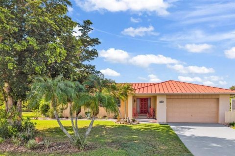 Villa ou maison à Punta Gorda, Floride 3 chambres, 170.48 m2 № 2399439