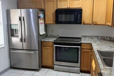 Duplex in Orlando, Florida 2 bedrooms, 79.71 sq.m. № 2227443 - photo 10