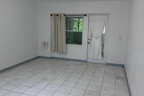 Duplex in Orlando, Florida 2 bedrooms, 79.71 sq.m. № 2227443 - photo 6