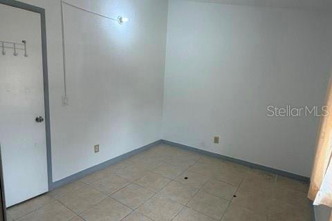 Duplex in Orlando, Florida 2 bedrooms, 79.71 sq.m. № 2227443 - photo 14