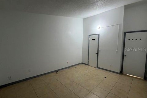 Duplex in Orlando, Florida 2 bedrooms, 79.71 sq.m. № 2227443 - photo 16