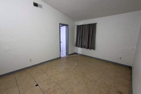 Duplex in Orlando, Florida 2 bedrooms, 79.71 sq.m. № 2227443 - photo 17