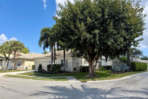 Villa ou maison à vendre à West Palm Beach, Floride: 4 chambres, 188.41 m2 № 2083203 - photo 3