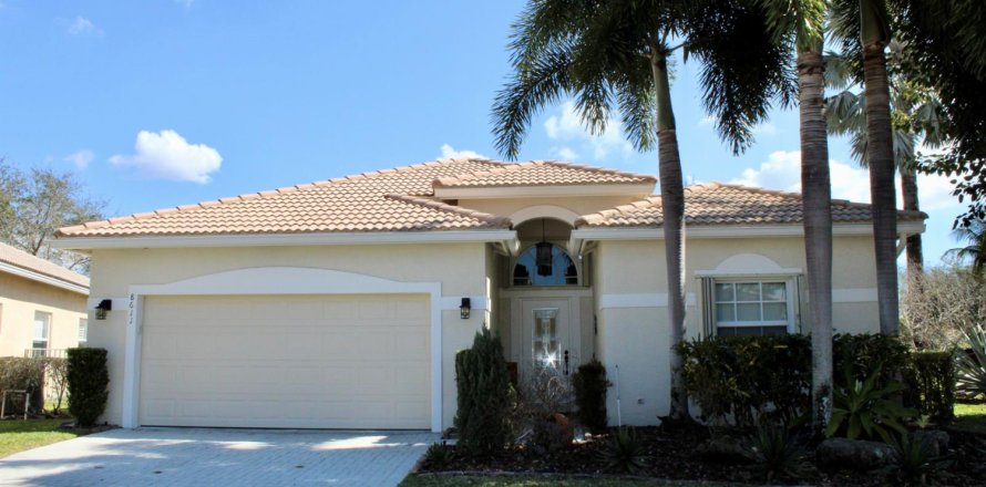 Villa ou maison à West Palm Beach, Floride 4 chambres, 188.41 m2 № 2083203