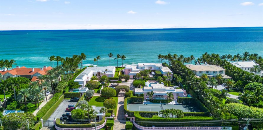House in Palm Beach, Florida 12 bedrooms, 1632.48 sq.m. № 2082182